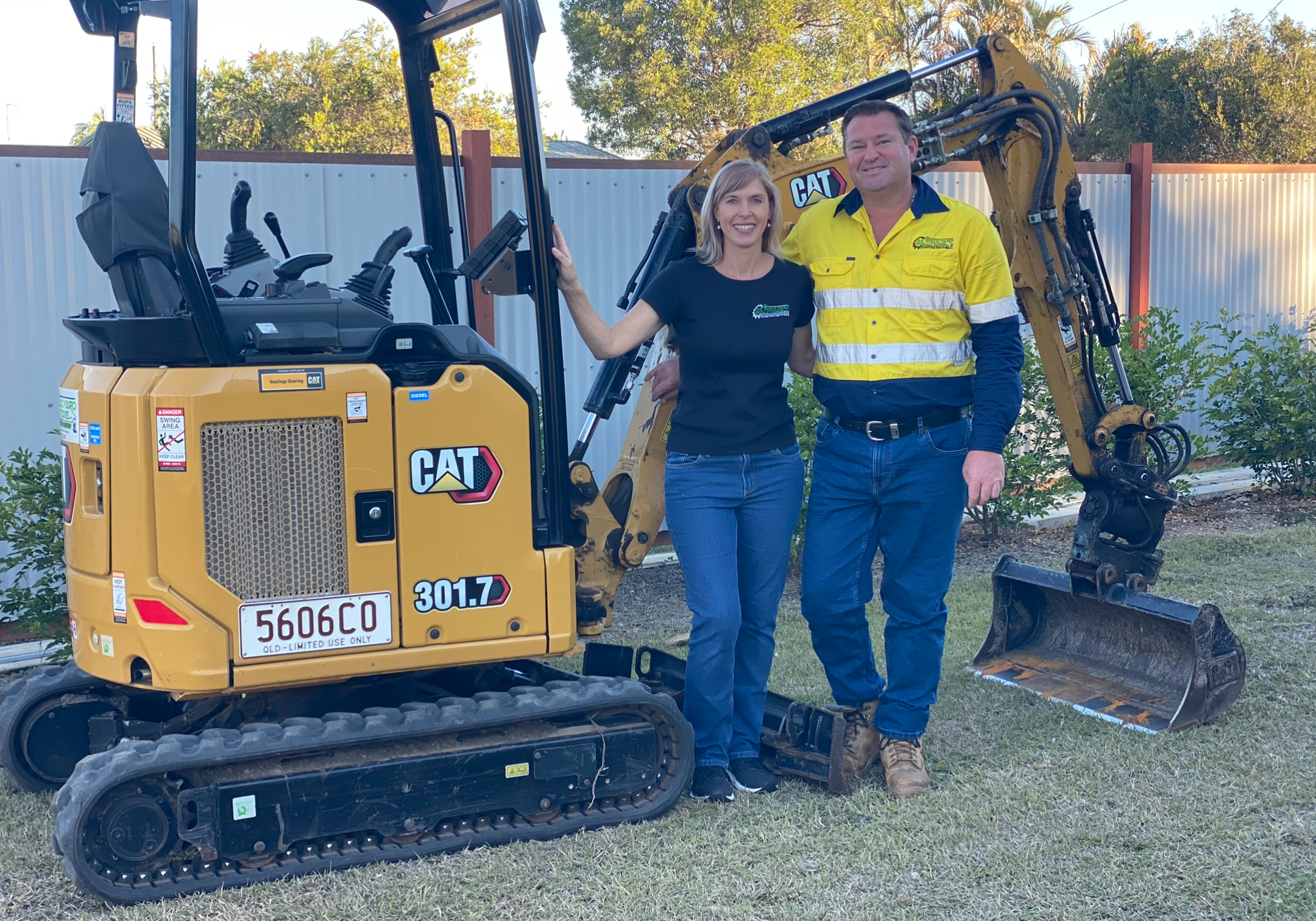 🌟Hero shot Adrian and Katrina and machine